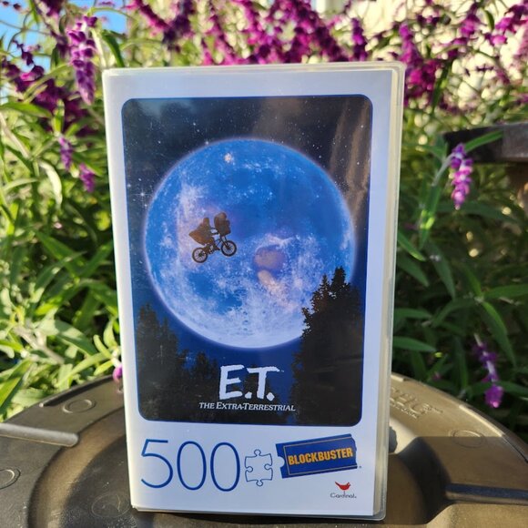 NEW 500 Pieces Jigsaw Puzzle ET E.T. Spin Master Game in Retro Blockbuster VHS C - Picture 9 of 10